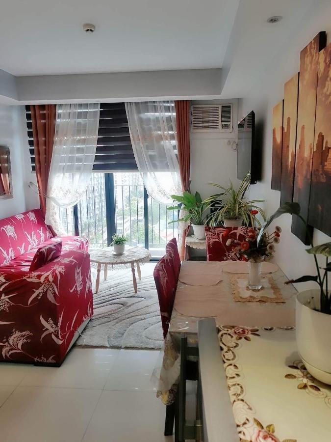 2 Bedroom Portovita Tower 12-A Маніла Екстер'єр фото